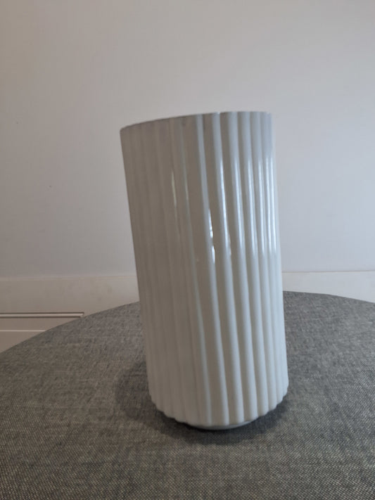 Nyx Ribbed Vase in White