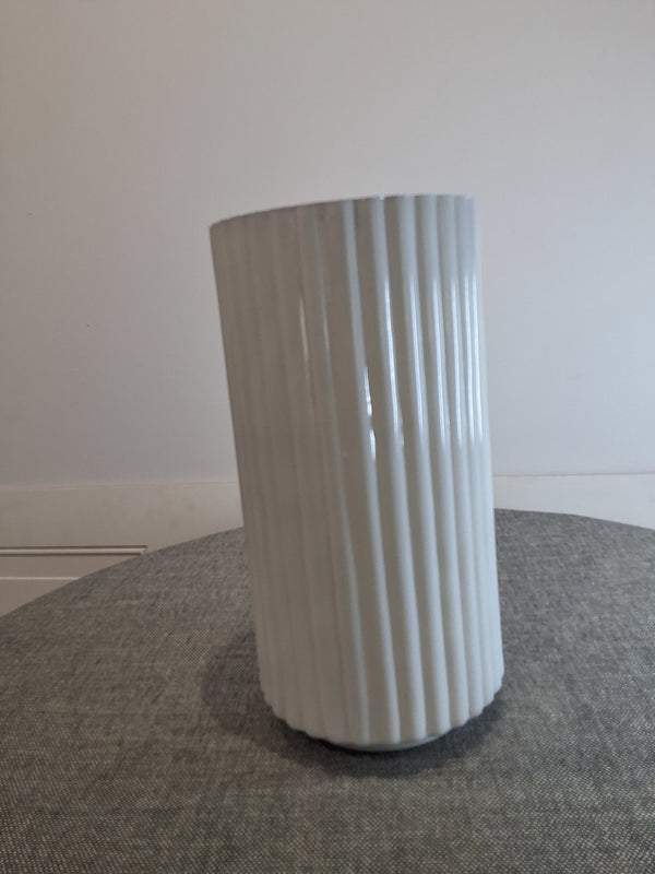 Nyx Ribbed Vase in White